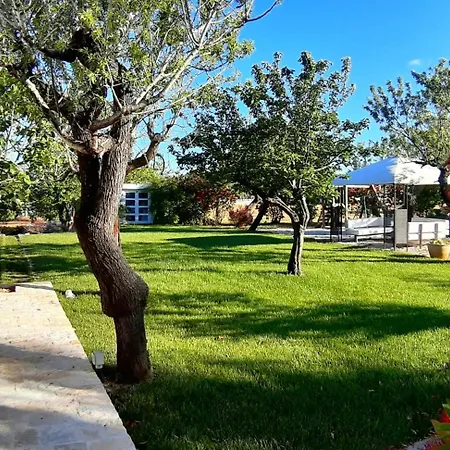 Casa de Férias Palmaflora Con Trulli